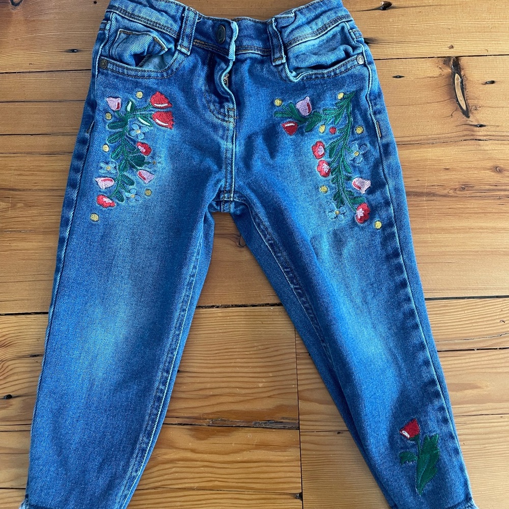 Embroidered girl jeans